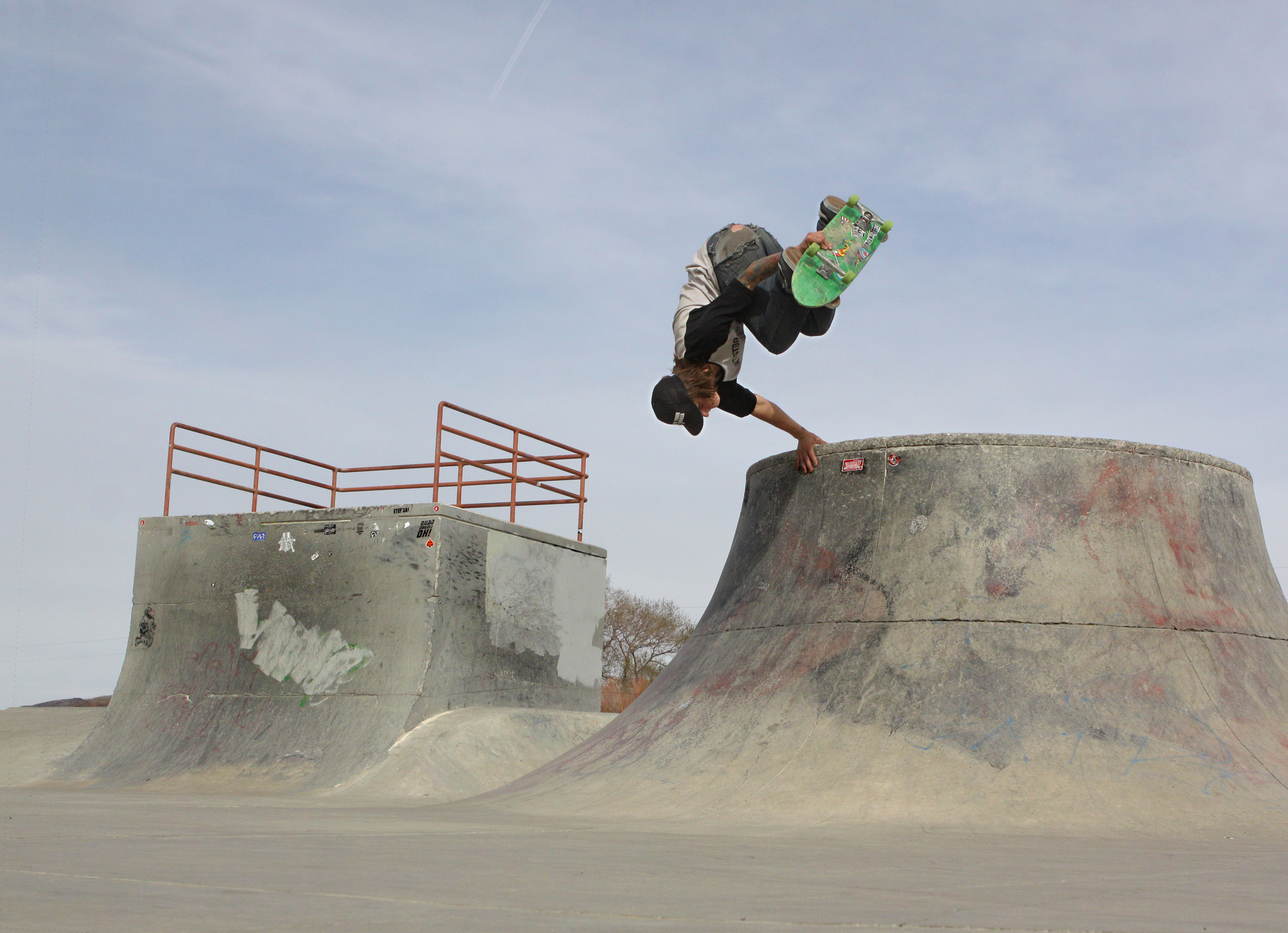 chode_invert-volcano-loma