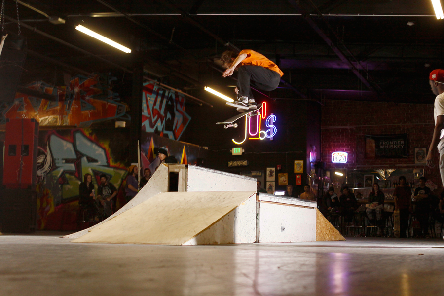 Mitch Haight kickflip photo Volland